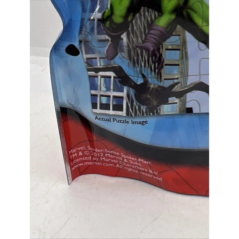 Puzzle On The Go: The Amazing Spider-Man 2,‎ 48 Pieces, Resealable Bag.